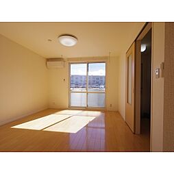 クレストコート 1階1LDKのリビング/ダイニング