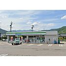 コンビニ「ファミリーマート上田小泉店まで460ｍ」