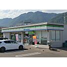 コンビニ「ファミリーマート上田常磐城店まで472ｍ」