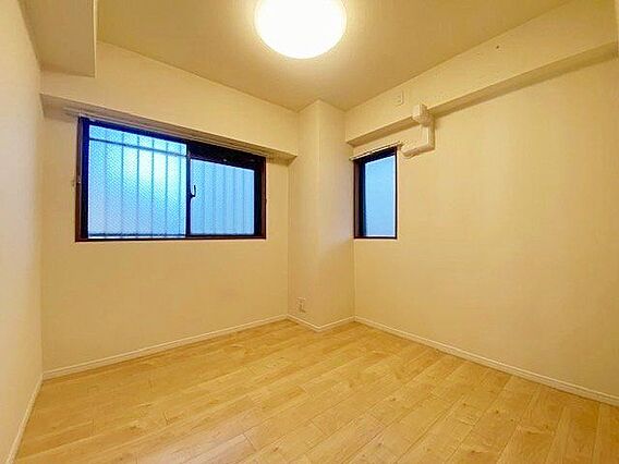 お部屋の窓が2...
