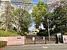 周辺：横浜市立山内中学校 徒歩10分。 760m