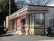 セブンイレブン成瀬駅北店２８６m