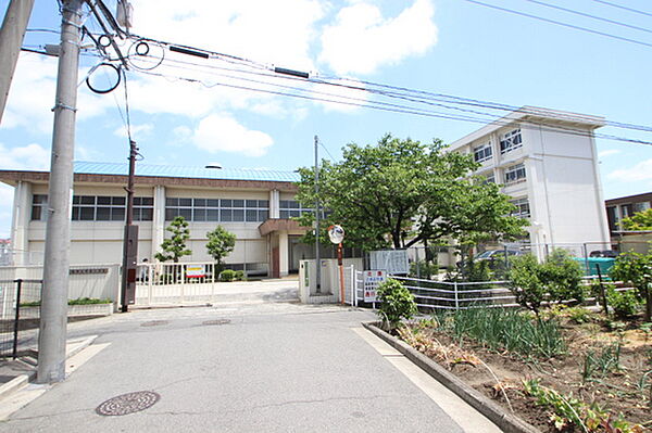 画像21:小学校「広島市立中筋小学校まで399ｍ」