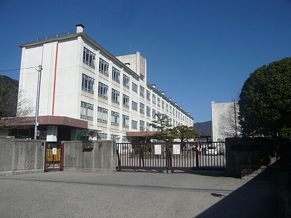 画像21:小学校「広島市立梅林小学校まで750ｍ」