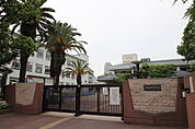 小学校「広島市立本川小学校まで497ｍ」