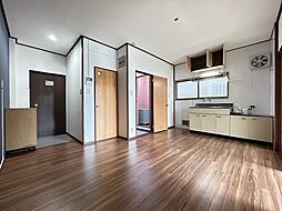 泉コーポ 2階1LDKのリビング/ダイニング