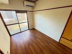 第6シモビル 4階1DKのリビング/ダイニング