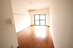 ソシア・ガーデン 4階1Kのリビング/ダイニング