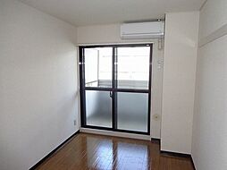 田中興産本社ビル 5階ワンルームのリビング/ダイニング