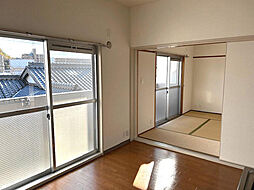 八木フラット 2階2DKのリビング/ダイニング