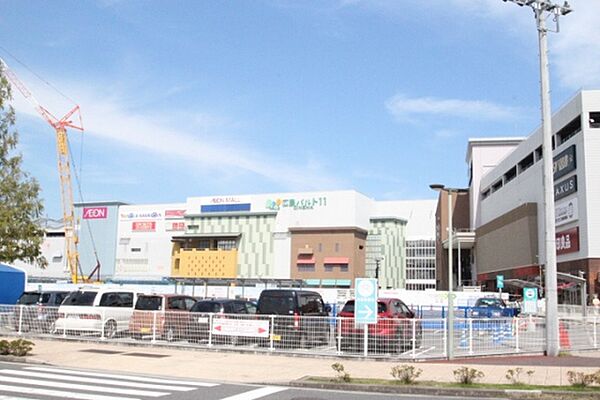 画像3:ショッピングセンター「福屋広島駅前店まで4097ｍ」