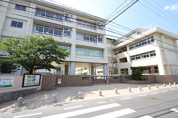 画像18:小学校「広島市立緑井小学校まで1165ｍ」