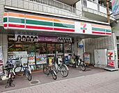 コンビニ「セブンイレブン広島河原町店まで117ｍ」