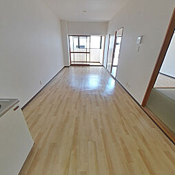 コーポマルゼン 3階3LDKのリビング/ダイニング