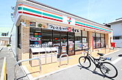 コンビニ「セブンイレブン広島川内5丁目店まで357ｍ」