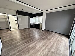 ホレストタウンビル 4階3LDKのリビング/ダイニング