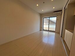 Ｌａ　Ｓｏｉｒｅｅ　Ｕｊｉｎａ 3階1Kのリビング/ダイニング