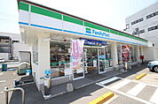 コンビニ「ファミリーマート八木二丁目店まで440ｍ」