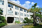 小学校「国立広島大学附属小学校まで642ｍ」
