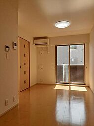 リバーフロント山手II 1階1LDKのリビング/ダイニング