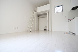 ＣＡＳＡ　ＡＵＲＯＲＡ 1階ワンルームのリビング/ダイニング