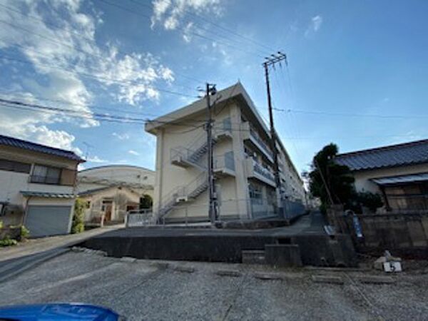 周辺：小学校「熊野町立熊野第一小学校まで599ｍ」