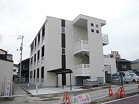 広島県広島市中区江波本町（賃貸マンション1LDK・3階・43.01㎡） その1