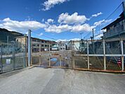 小学校「海田町立海田東小学校まで389ｍ」