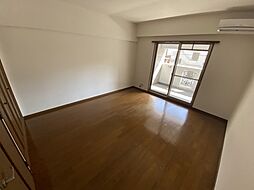 ロイヤルガーデン 3階1Kのリビング/ダイニング