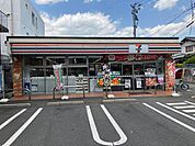 コンビニ「セブンイレブン広島コイン通り店まで635ｍ」