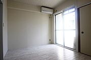※別室の写真を使用しております※