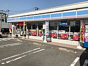 コンビニ「ローソン東広島西条東店まで370ｍ」
