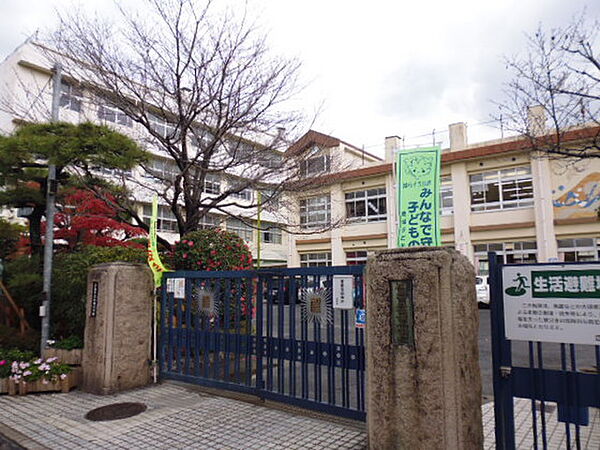 画像10:小学校「広島市立仁保小学校まで487ｍ」