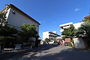 小学校「広島市立矢野西小学校まで1300ｍ」