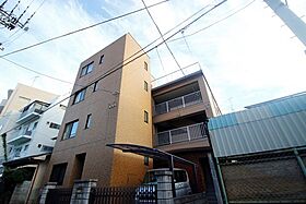 和田ビル  ｜ 広島県広島市中区東千田町2丁目（賃貸マンション1LDK・3階・41.12㎡） その1