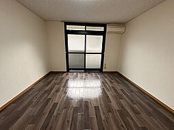 ステイタスオブ大野 1階1Kのリビング/ダイニング