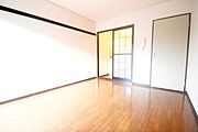 ※別の部屋の写真です。