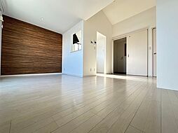 アメニティ江波 2階1LDKのリビング/ダイニング