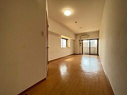 ロアール松川町 11階1Kのリビング/ダイニング