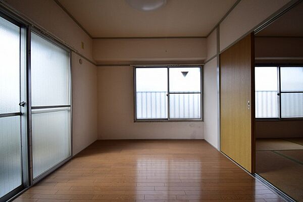 広島県広島市南区向洋中町(賃貸マンション2DK・3階・50.00㎡)の写真 その3