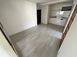 マスダビル 4階3DKのリビング/ダイニング