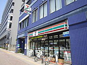 コンビニ「ローソン広島大手町店まで113ｍ」