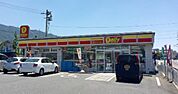 コンビニ「デイリーヤマザキ広島馬木店まで922ｍ」