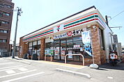 コンビニ「セブンイレブン広島古市3丁目店まで627ｍ」