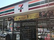 コンビニ「セブンイレブン広島新庄店まで221ｍ」