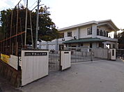 小学校「広島市立黄金山小学校まで458ｍ」