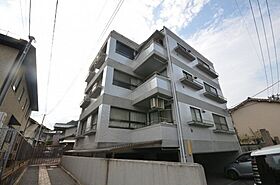 コートドール2  ｜ 広島県広島市南区本浦町（賃貸マンション2LDK・2階・48.26㎡） その1