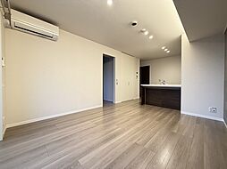 フィグ古江東町 1階1LDKのリビング/ダイニング