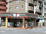 コンビニ「セブンイレブン広島幟町東店まで181ｍ」
