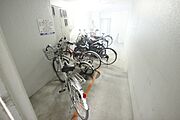 屋根付き駐輪場